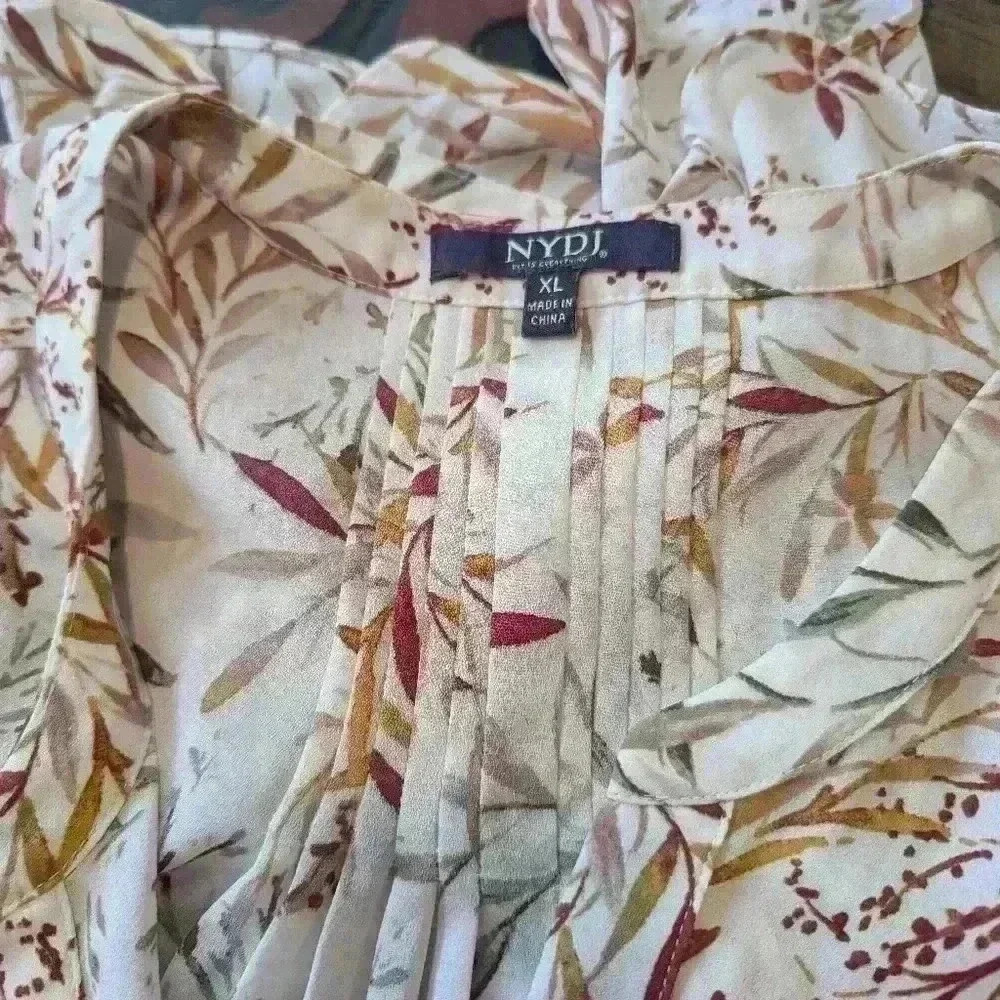 NYJD Women's Pintuck Utopia Blouse Size XL - Picture 8 of 13